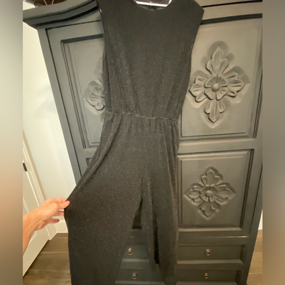 SSYS-Black Sleeveless Jumpsuit with Shimmer NWOT Size Medium - Picture 4 of 16